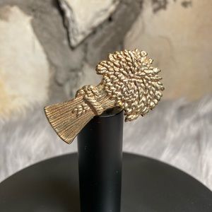 Wheat Bunch Pin